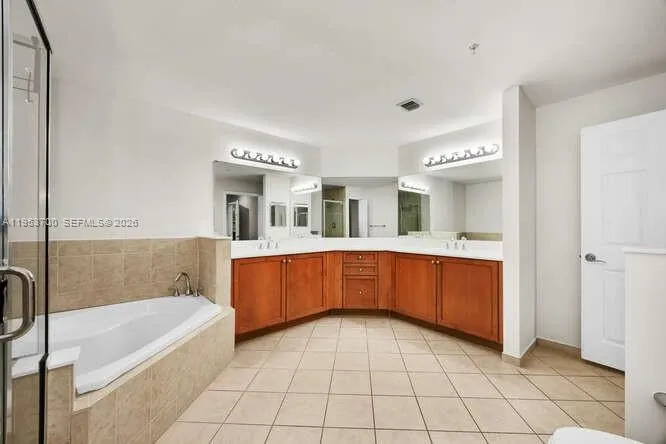 8395 Sw 73rd Ave 104, Miami, Florida 33143, Miami, Florida 33143, 2 Bedrooms Bedrooms, ,2 BathroomsBathrooms,Residential,For Sale,8395 Sw 73rd Ave 104, Miami, Florida 33143,A11953700