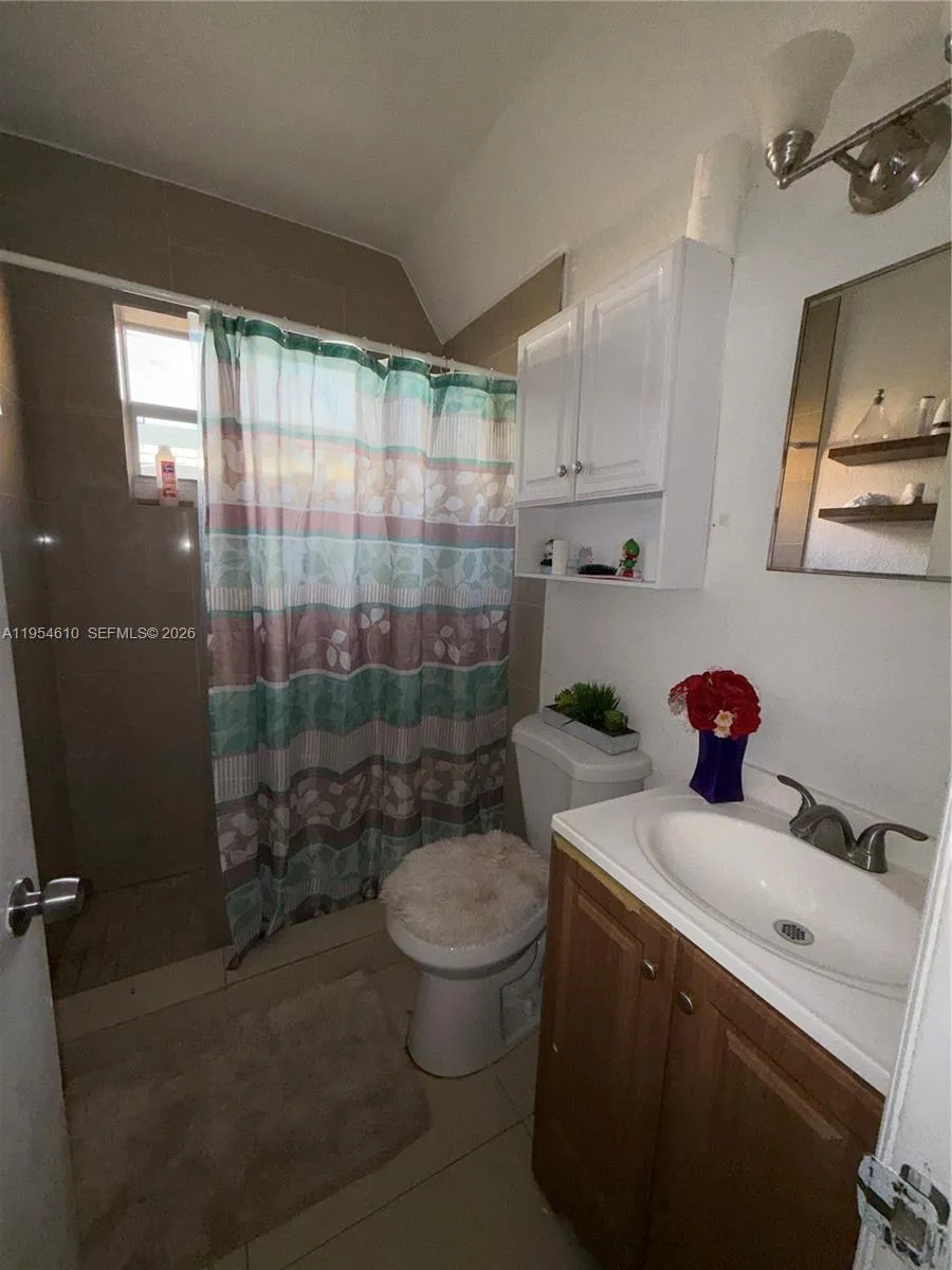 1041 Nw 30th St, Miami, Florida 33127, Miami, Florida 33127, ,Residential Income,For Sale,1041 Nw 30th St, Miami, Florida 33127,A11954610