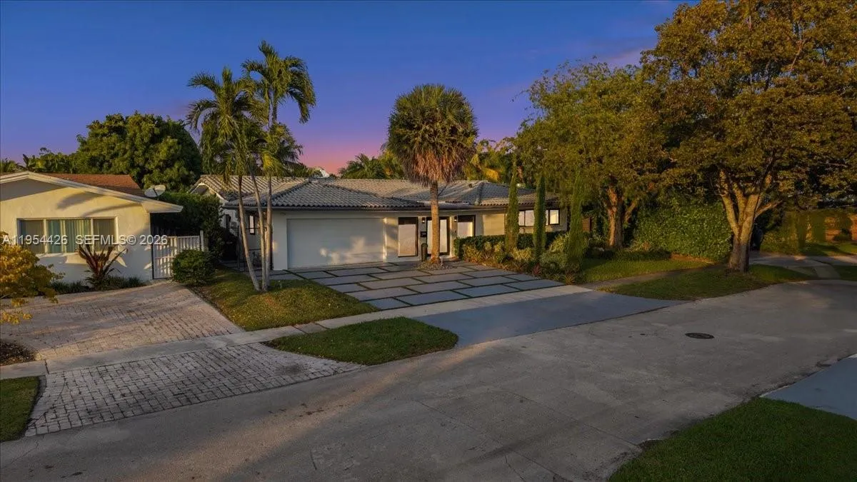 2305 Magnolia Dr, North Miami, Florida 33181, North Miami, Florida 33181, 4 Bedrooms Bedrooms, ,3 BathroomsBathrooms,Residential,For Sale,2305 Magnolia Dr, North Miami, Florida 33181,A11954426
