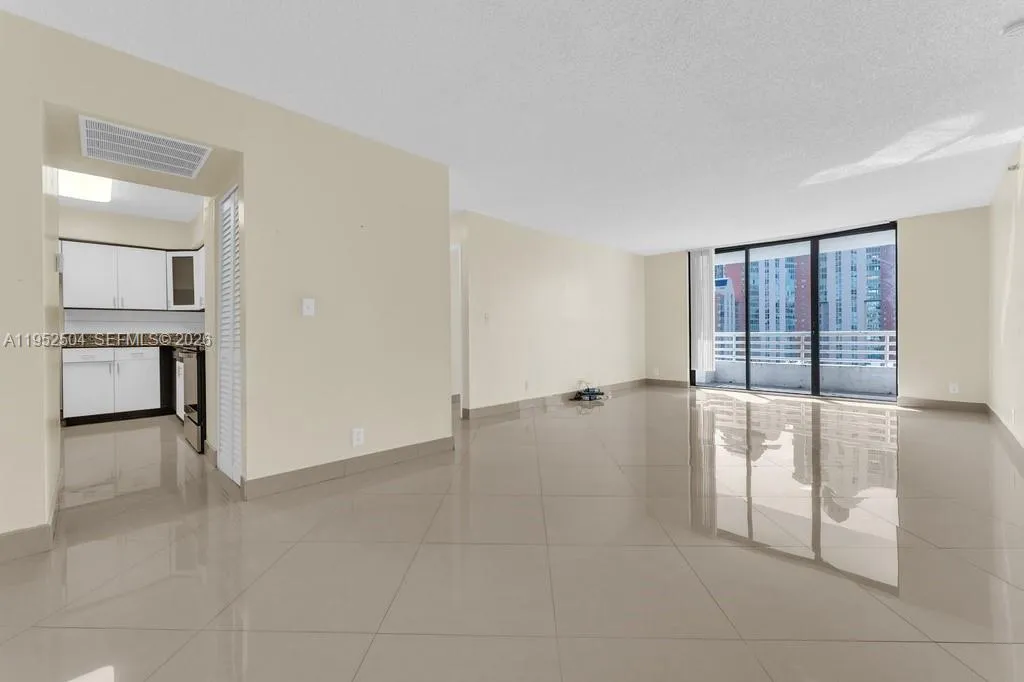 3300 Ne 192nd St 1414, Aventura, Florida 33180, Aventura, Florida 33180, 2 Bedrooms Bedrooms, ,2 BathroomsBathrooms,Residential,For Sale,3300 Ne 192nd St 1414, Aventura, Florida 33180,A11952504
