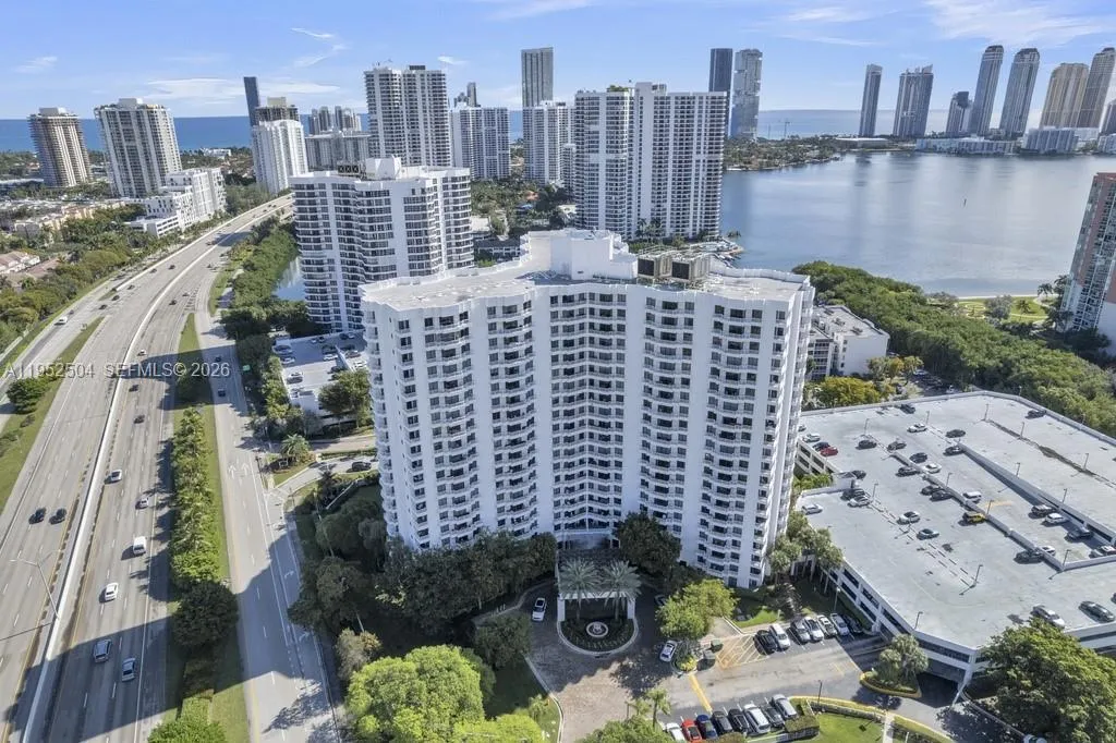 3300 Ne 192nd St 1414, Aventura, Florida 33180, Aventura, Florida 33180, 2 Bedrooms Bedrooms, ,2 BathroomsBathrooms,Residential,For Sale,3300 Ne 192nd St 1414, Aventura, Florida 33180,A11952504
