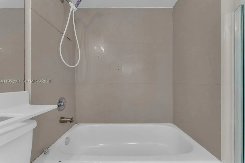 3300 Ne 192nd St 1414, Aventura, Florida 33180, Aventura, Florida 33180, 2 Bedrooms Bedrooms, ,2 BathroomsBathrooms,Residential,For Sale,3300 Ne 192nd St 1414, Aventura, Florida 33180,A11952504