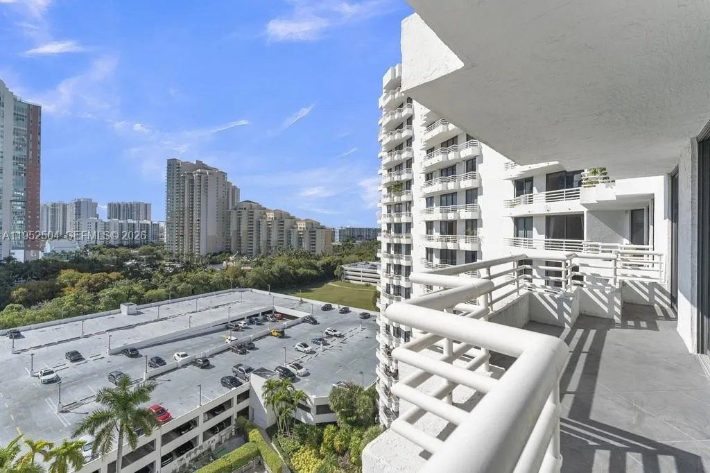 3300 Ne 192nd St 1414, Aventura, Florida 33180, Aventura, Florida 33180, 2 Bedrooms Bedrooms, ,2 BathroomsBathrooms,Residential,For Sale,3300 Ne 192nd St 1414, Aventura, Florida 33180,A11952504