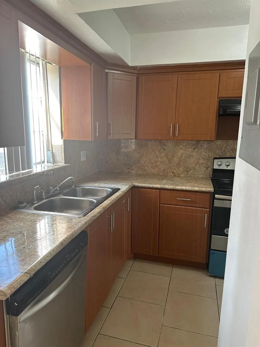 7344 Sw 82nd St C115, Miami, Florida 33143, Miami, Florida 33143, 2 Bedrooms Bedrooms, ,1 BathroomBathrooms,Residential,For Sale,7344 Sw 82nd St C115, Miami, Florida 33143,A11951983