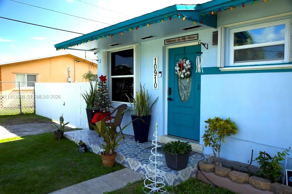 10910 Sw 217th Ter, Miami, Florida 33170, Miami, Florida 33170, 4 Bedrooms Bedrooms, ,3 BathroomsBathrooms,Residential,For Sale,10910 Sw 217th Ter, Miami, Florida 33170,A11953590