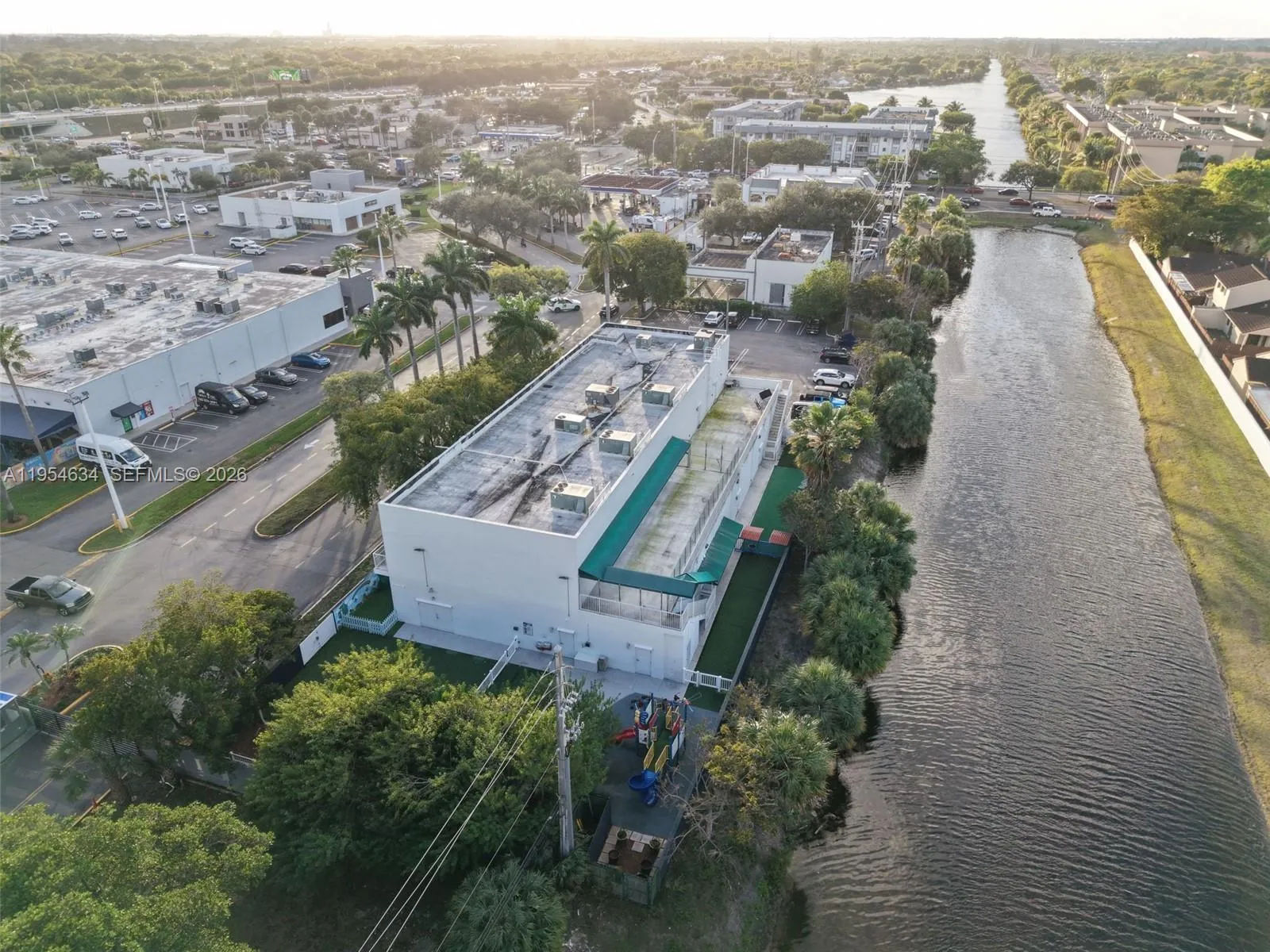 6545 Nw 169th St, Hialeah, Florida 33015, Hialeah, Florida 33015, ,Commercial Sale,For Sale,6545 Nw 169th St, Hialeah, Florida 33015,A11954634