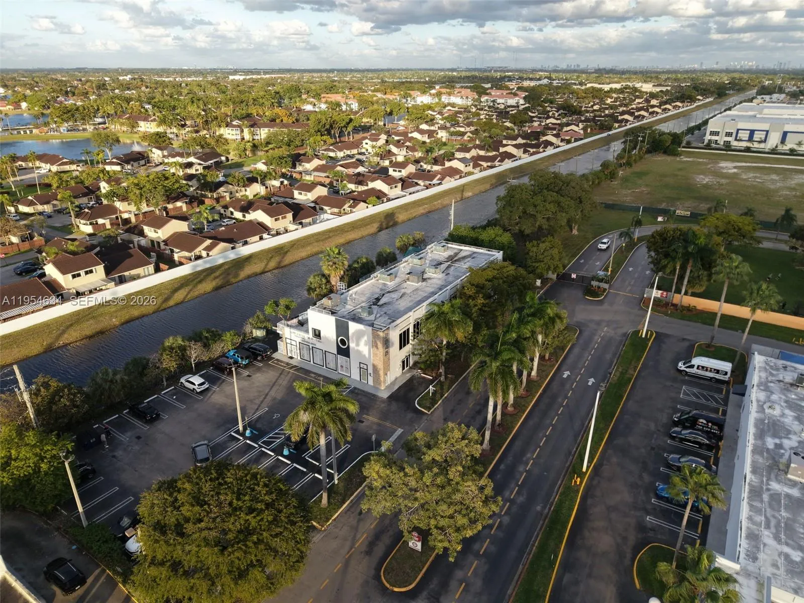 6545 Nw 169th St, Hialeah, Florida 33015, Hialeah, Florida 33015, ,Commercial Sale,For Sale,6545 Nw 169th St, Hialeah, Florida 33015,A11954634