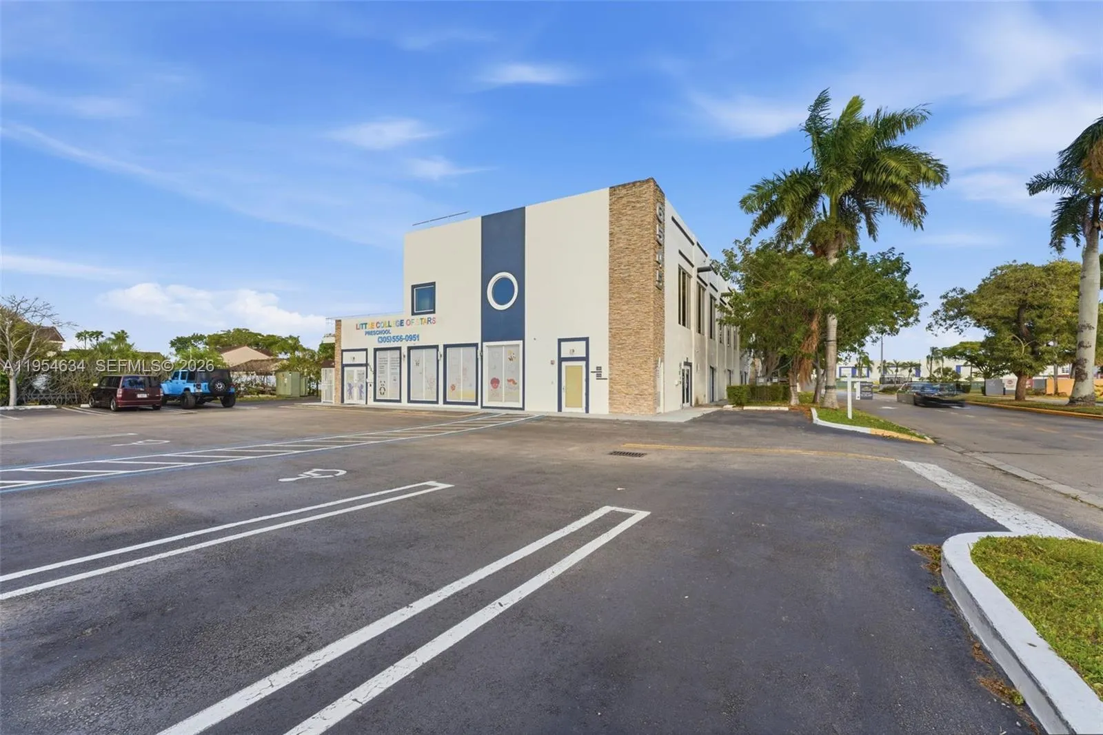 6545 Nw 169th St, Hialeah, Florida 33015, Hialeah, Florida 33015, ,Commercial Sale,For Sale,6545 Nw 169th St, Hialeah, Florida 33015,A11954634