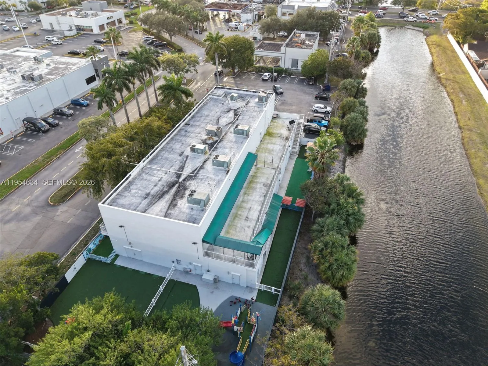 6545 Nw 169th St, Hialeah, Florida 33015, Hialeah, Florida 33015, ,Commercial Sale,For Sale,6545 Nw 169th St, Hialeah, Florida 33015,A11954634