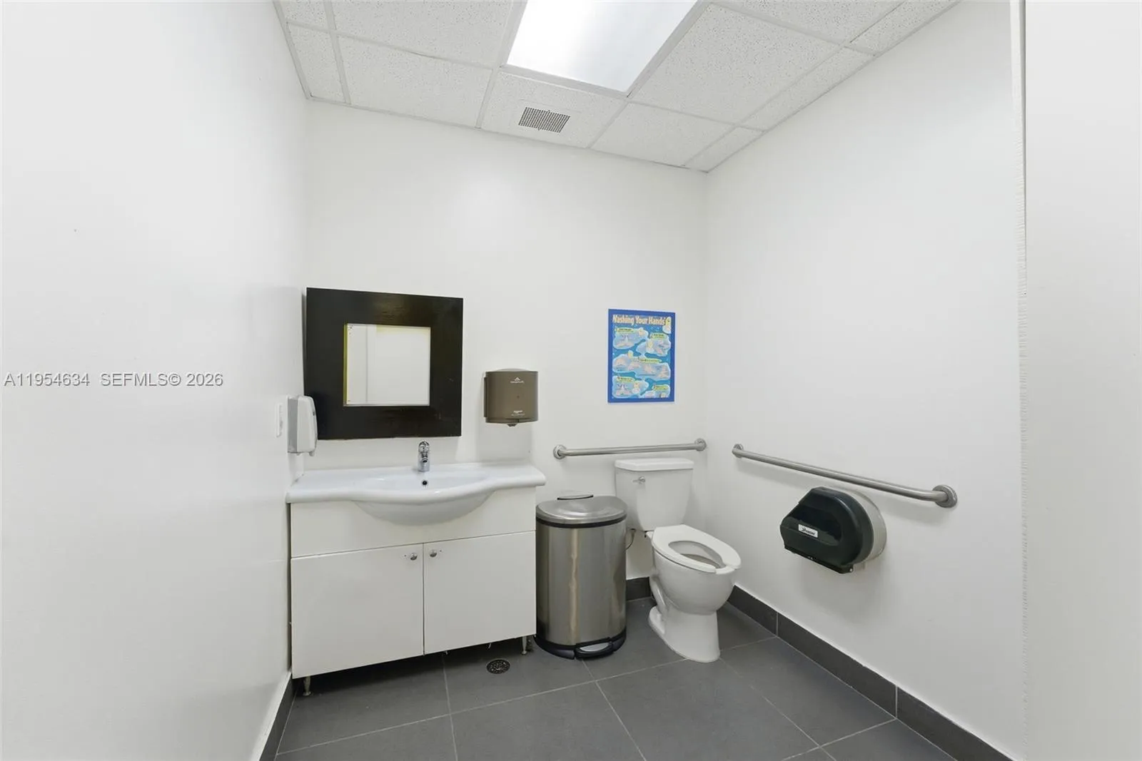 6545 Nw 169th St, Hialeah, Florida 33015, Hialeah, Florida 33015, ,Commercial Sale,For Sale,6545 Nw 169th St, Hialeah, Florida 33015,A11954634