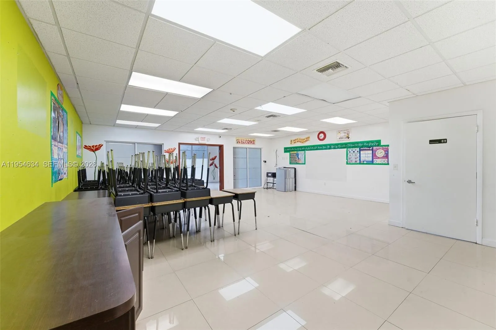 6545 Nw 169th St, Hialeah, Florida 33015, Hialeah, Florida 33015, ,Commercial Sale,For Sale,6545 Nw 169th St, Hialeah, Florida 33015,A11954634