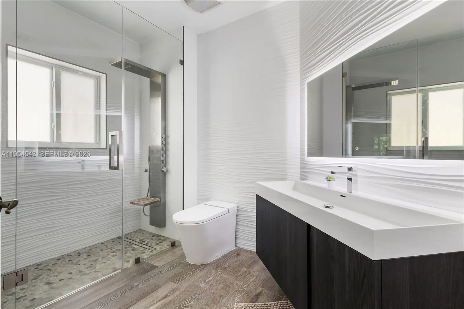 5869 Nw 112th Ct, Doral, Florida 33178, Doral, Florida 33178, 5 Bedrooms Bedrooms, ,3 BathroomsBathrooms,Residential,For Sale,5869 Nw 112th Ct, Doral, Florida 33178,A11954543