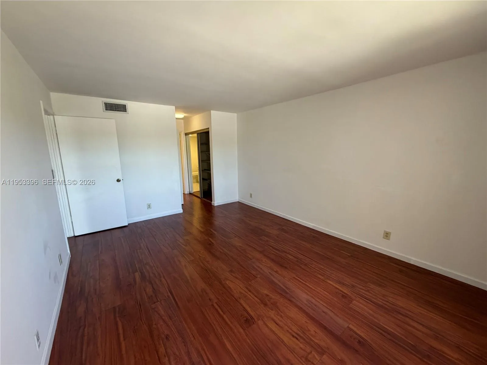 240 Lakeview Dr 308, Weston, Florida 33326, Weston, Florida 33326, 2 Bedrooms Bedrooms, ,2 BathroomsBathrooms,Residential,For Sale,240 Lakeview Dr 308, Weston, Florida 33326,A11953396
