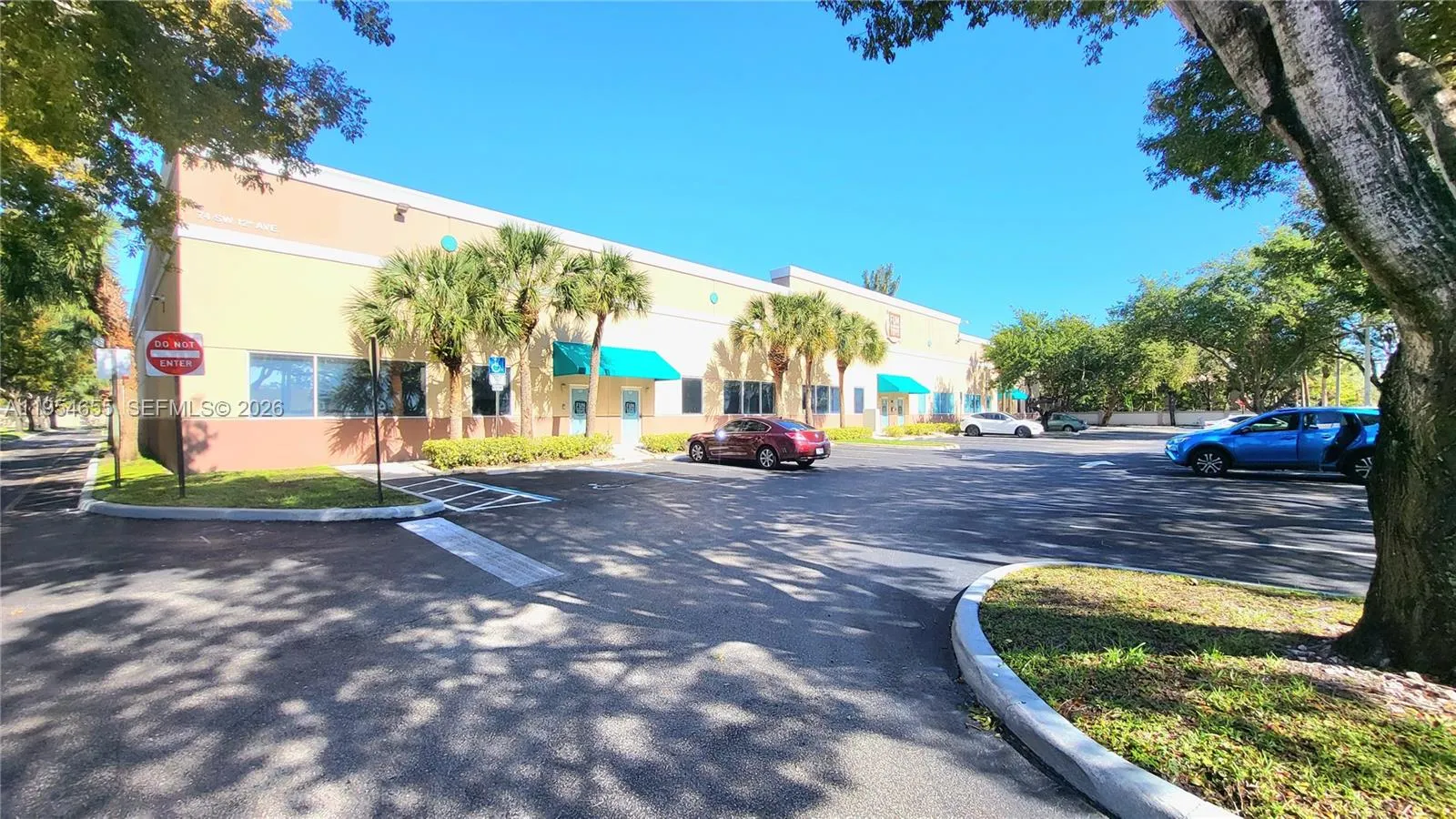 24 Sw 12th Ave, Dania Beach, Florida 33004, Dania Beach, Florida 33004, ,Commercial Lease,For Rent,24 Sw 12th Ave, Dania Beach, Florida 33004,A11954655