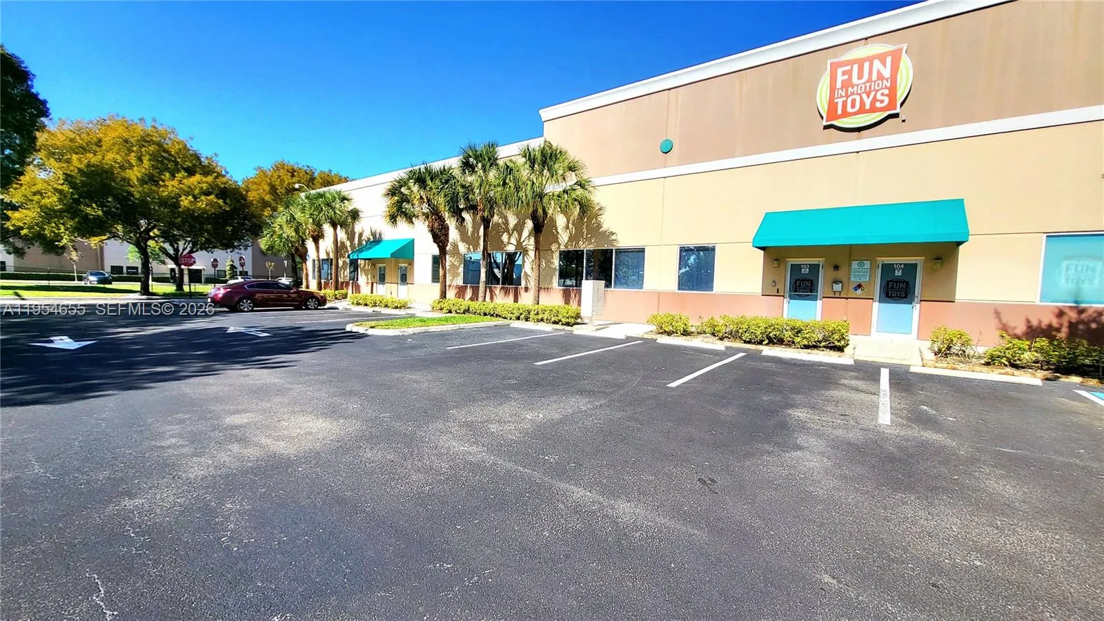 24 Sw 12th Ave, Dania Beach, Florida 33004, Dania Beach, Florida 33004, ,Commercial Lease,For Rent,24 Sw 12th Ave, Dania Beach, Florida 33004,A11954655