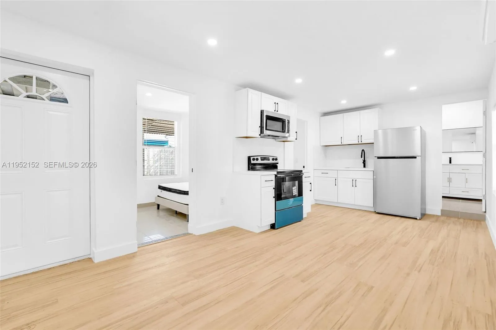 2419 Coolidge St 1, Hollywood, Florida 33020, Hollywood, Florida 33020, 3 Bedrooms Bedrooms, ,1 BathroomBathrooms,Residential Lease,For Rent,2419 Coolidge St 1, Hollywood, Florida 33020,A11952152