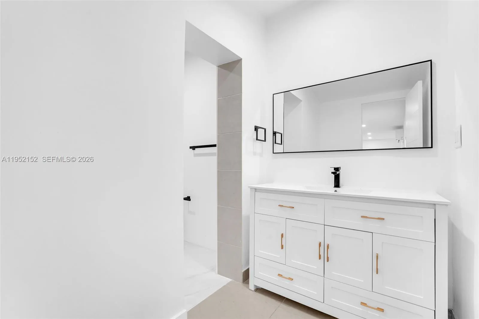 2419 Coolidge St 1, Hollywood, Florida 33020, Hollywood, Florida 33020, 3 Bedrooms Bedrooms, ,1 BathroomBathrooms,Residential Lease,For Rent,2419 Coolidge St 1, Hollywood, Florida 33020,A11952152