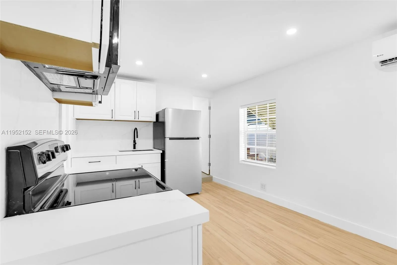 2419 Coolidge St 1, Hollywood, Florida 33020, Hollywood, Florida 33020, 3 Bedrooms Bedrooms, ,1 BathroomBathrooms,Residential Lease,For Rent,2419 Coolidge St 1, Hollywood, Florida 33020,A11952152