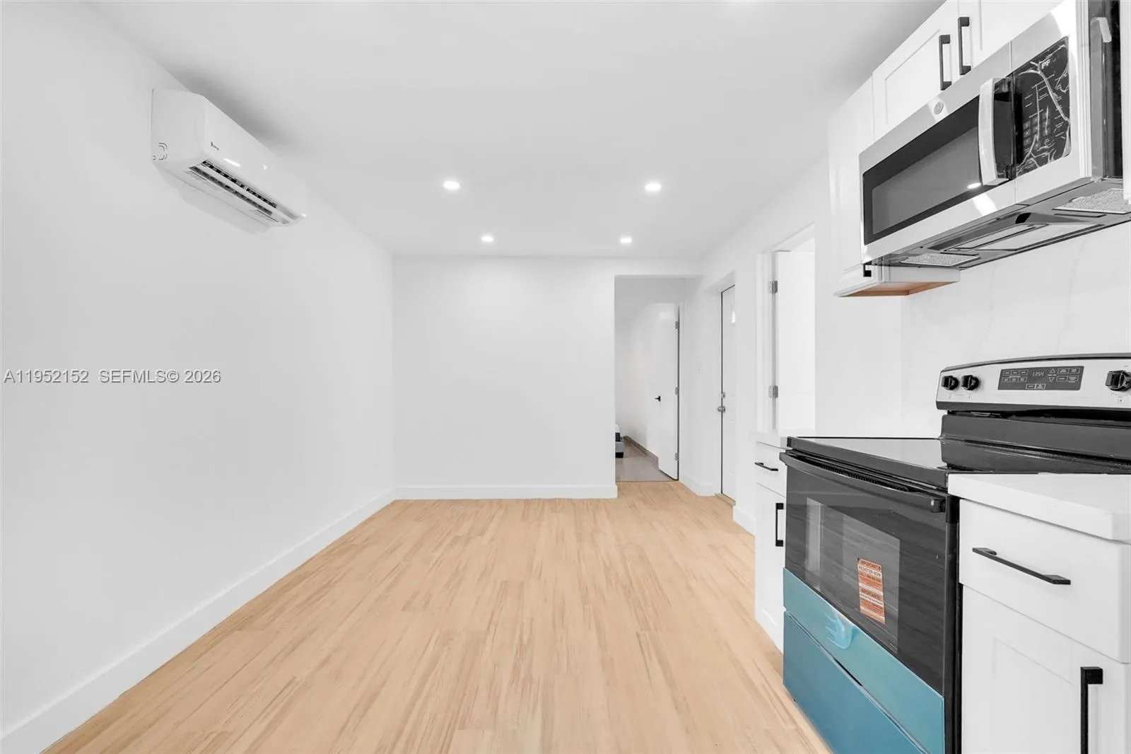 2419 Coolidge St 1, Hollywood, Florida 33020, Hollywood, Florida 33020, 3 Bedrooms Bedrooms, ,1 BathroomBathrooms,Residential Lease,For Rent,2419 Coolidge St 1, Hollywood, Florida 33020,A11952152