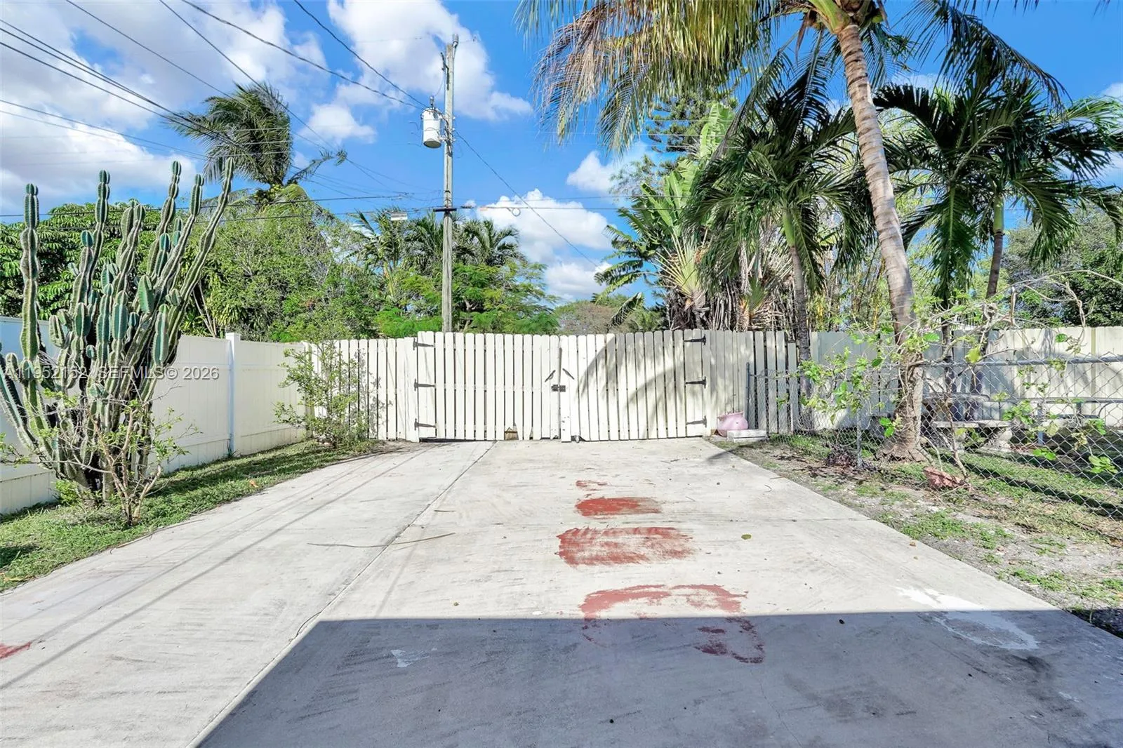 2419 Coolidge St 1, Hollywood, Florida 33020, Hollywood, Florida 33020, 3 Bedrooms Bedrooms, ,1 BathroomBathrooms,Residential Lease,For Rent,2419 Coolidge St 1, Hollywood, Florida 33020,A11952152