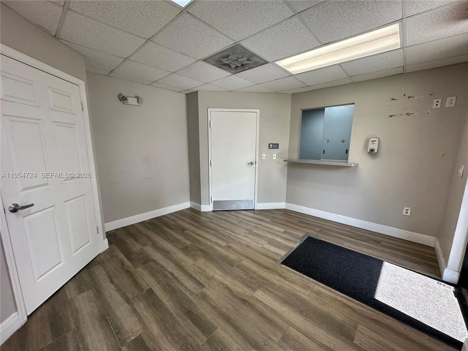 4121 Nw 5th St 102, Plantation, Florida 33317, Plantation, Florida 33317, ,Commercial Lease,For Rent,4121 Nw 5th St 102, Plantation, Florida 33317,A11954724
