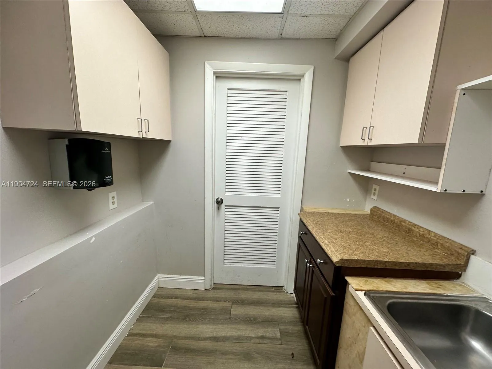 4121 Nw 5th St 102, Plantation, Florida 33317, Plantation, Florida 33317, ,Commercial Lease,For Rent,4121 Nw 5th St 102, Plantation, Florida 33317,A11954724