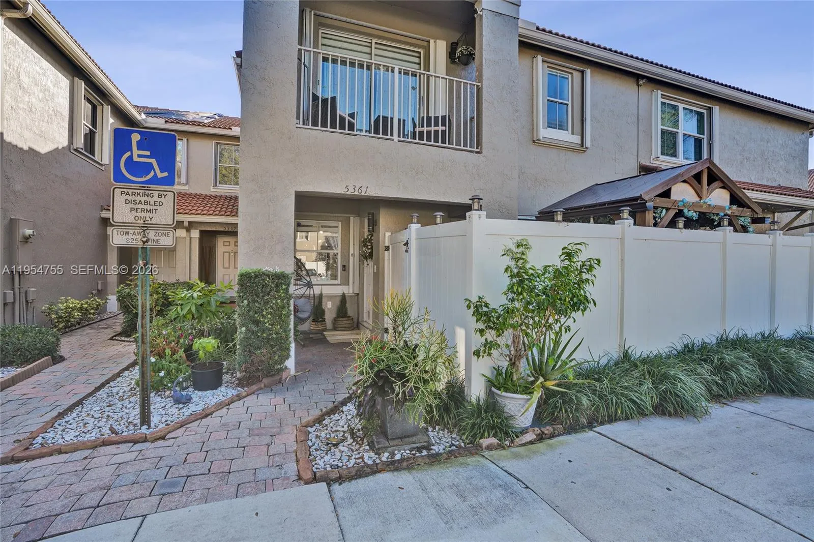 5361 Sw 125th Ave, Miramar, Florida 33027, Miramar, Florida 33027, 2 Bedrooms Bedrooms, ,2 BathroomsBathrooms,Residential,For Sale,5361 Sw 125th Ave, Miramar, Florida 33027,A11954755