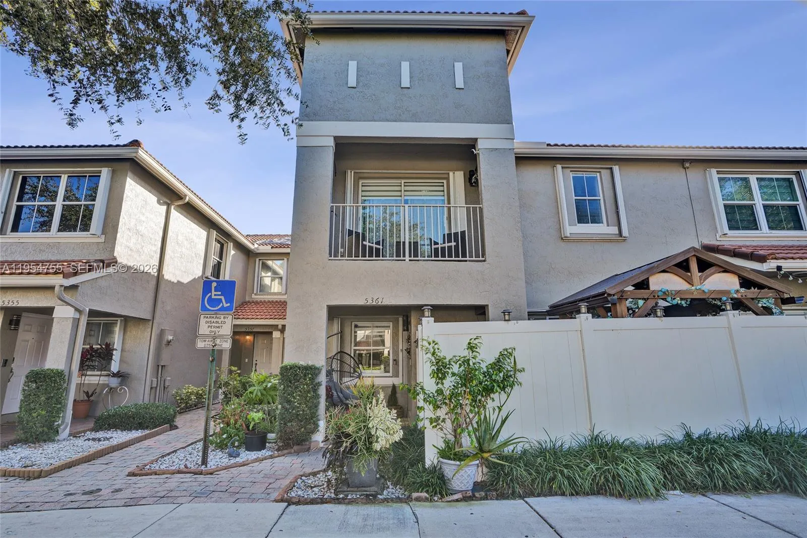 5361 Sw 125th Ave, Miramar, Florida 33027, Miramar, Florida 33027, 2 Bedrooms Bedrooms, ,2 BathroomsBathrooms,Residential,For Sale,5361 Sw 125th Ave, Miramar, Florida 33027,A11954755