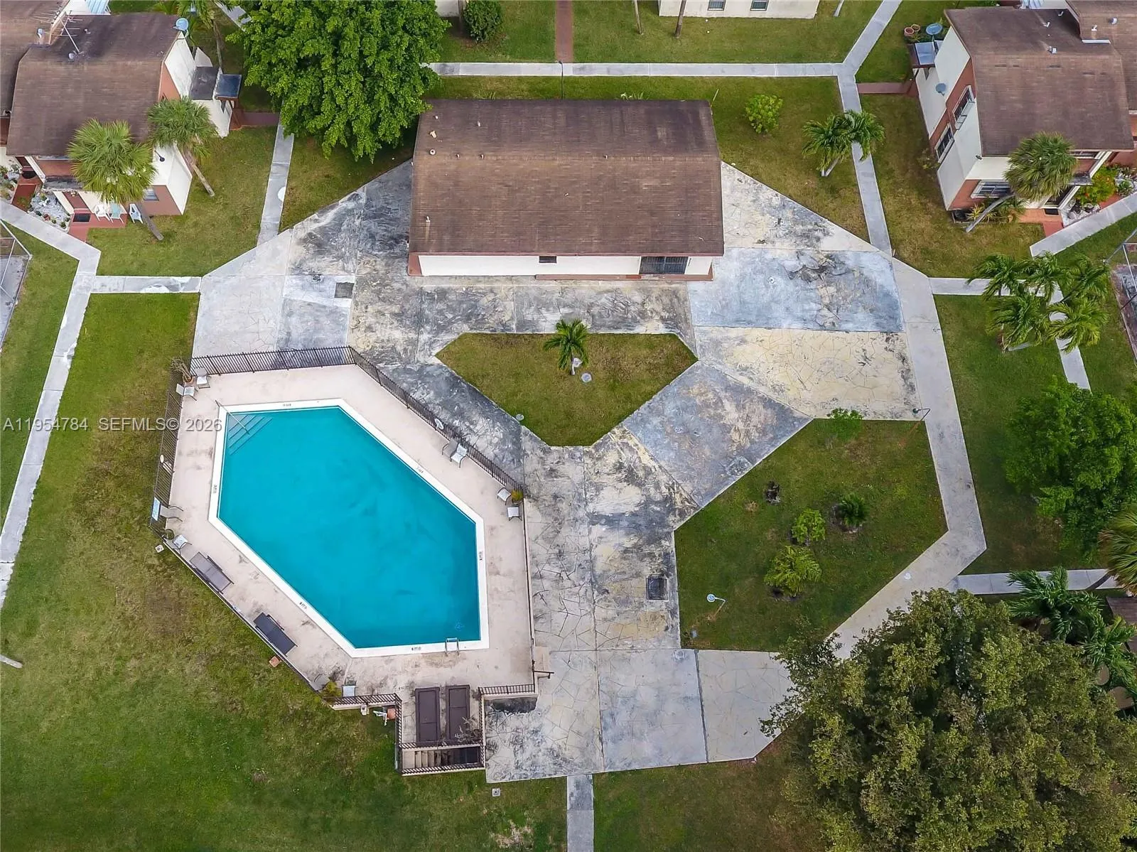 30 Sw 108th Ave 7g, Sweetwater, Florida 33174, Sweetwater, Florida 33174, 2 Bedrooms Bedrooms, ,1 BathroomBathrooms,Residential,For Sale,30 Sw 108th Ave 7g, Sweetwater, Florida 33174,A11954784