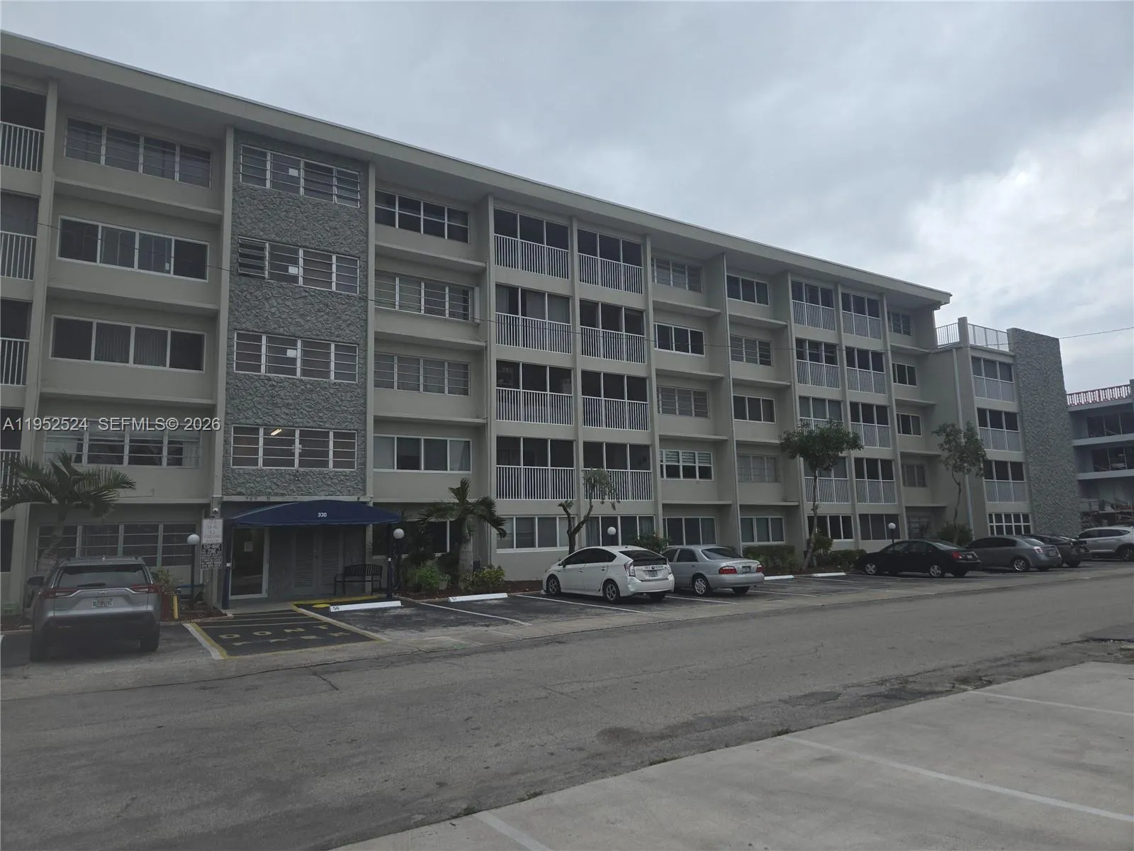 330 Se 2nd St 503h, Hallandale Beach, Florida 3300, Hallandale Beach, Florida 33009, 1 Bedroom Bedrooms, ,2 BathroomsBathrooms,Residential Lease,For Rent,330 Se 2nd St 503h, Hallandale Beach, Florida 3300,A11952524