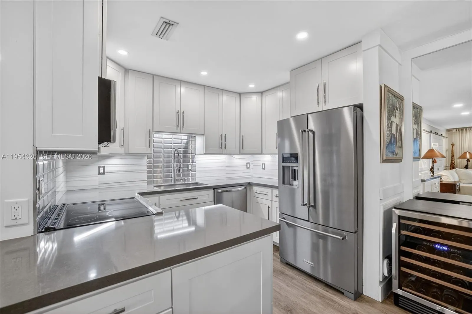 6471 Bay Club Dr 3, Fort Lauderdale, Florida 33308, Fort Lauderdale, Florida 33308, 2 Bedrooms Bedrooms, ,2 BathroomsBathrooms,Residential,For Sale,6471 Bay Club Dr 3, Fort Lauderdale, Florida 33308,A11954326