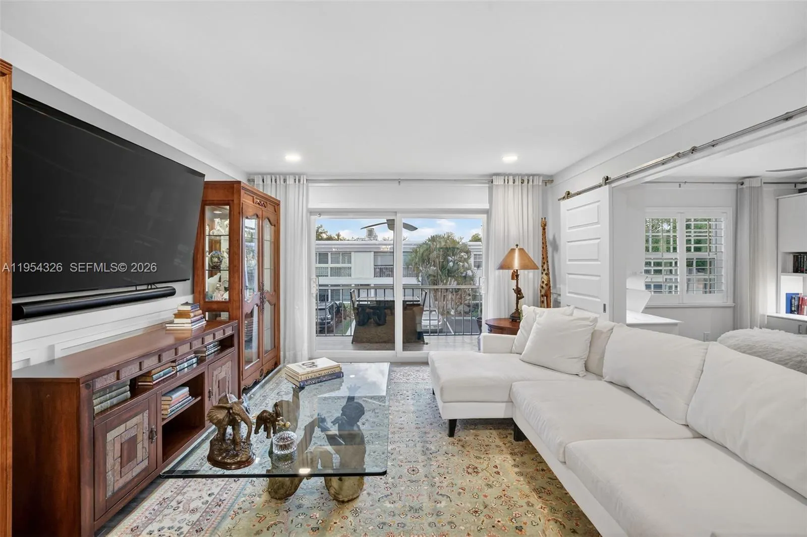 6471 Bay Club Dr 3, Fort Lauderdale, Florida 33308, Fort Lauderdale, Florida 33308, 2 Bedrooms Bedrooms, ,2 BathroomsBathrooms,Residential,For Sale,6471 Bay Club Dr 3, Fort Lauderdale, Florida 33308,A11954326