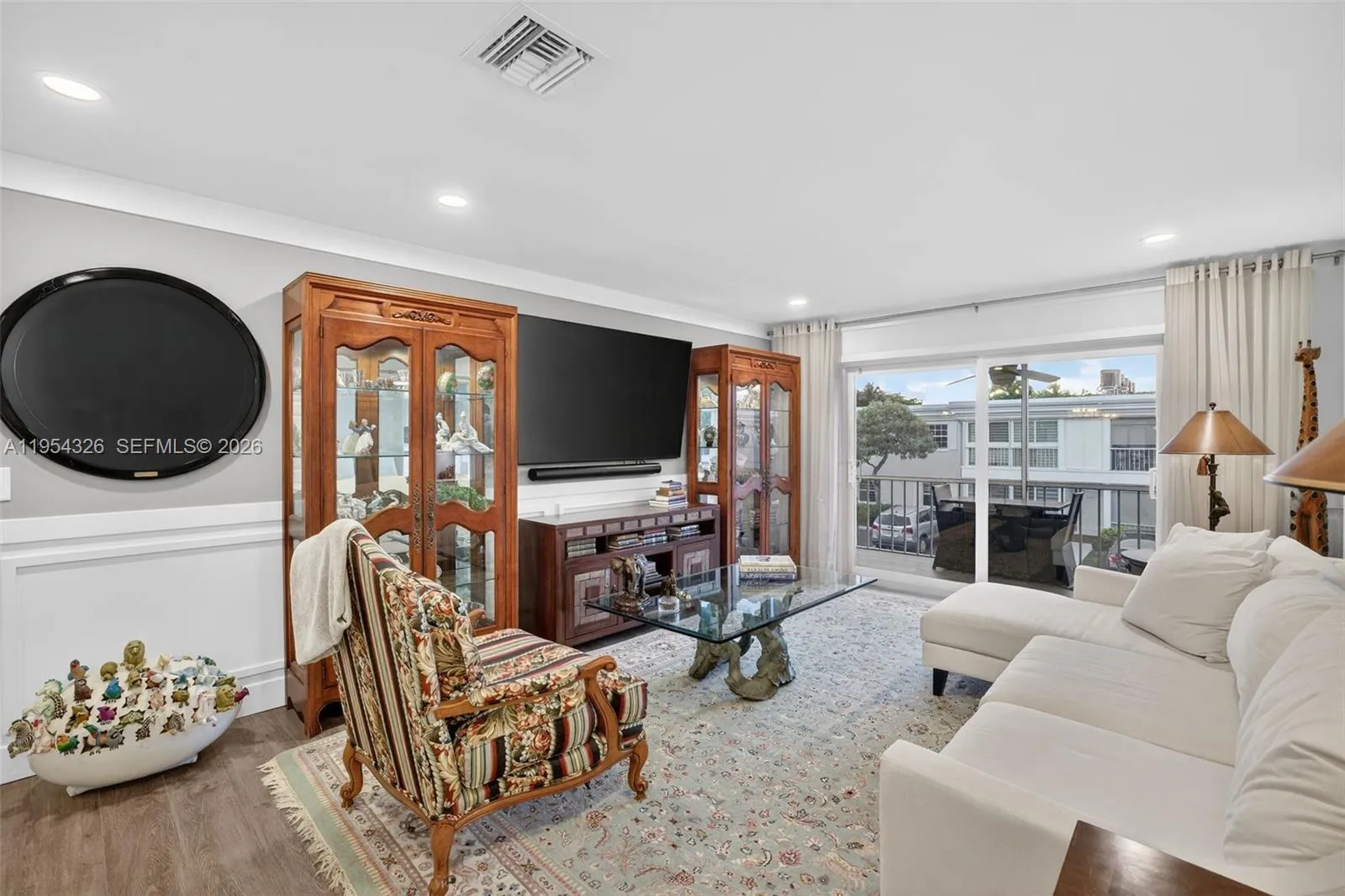 6471 Bay Club Dr 3, Fort Lauderdale, Florida 33308, Fort Lauderdale, Florida 33308, 2 Bedrooms Bedrooms, ,2 BathroomsBathrooms,Residential,For Sale,6471 Bay Club Dr 3, Fort Lauderdale, Florida 33308,A11954326