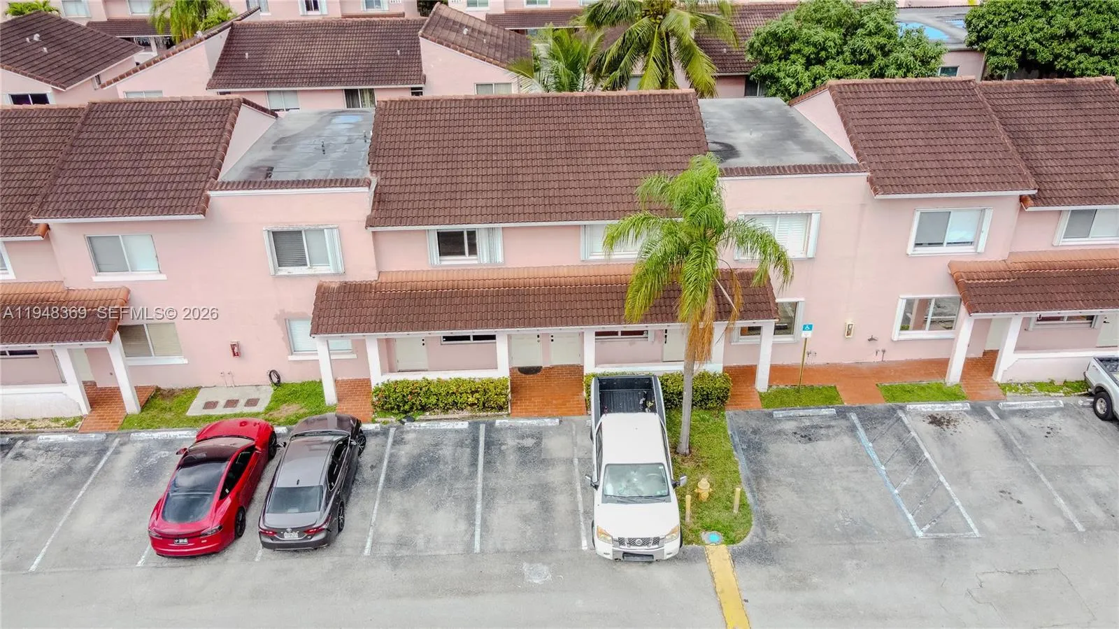 8013 Lake Dr 203, Doral, Florida 33166, Doral, Florida 33166, 2 Bedrooms Bedrooms, ,2 BathroomsBathrooms,Residential Lease,For Rent,8013 Lake Dr 203, Doral, Florida 33166,A11948369