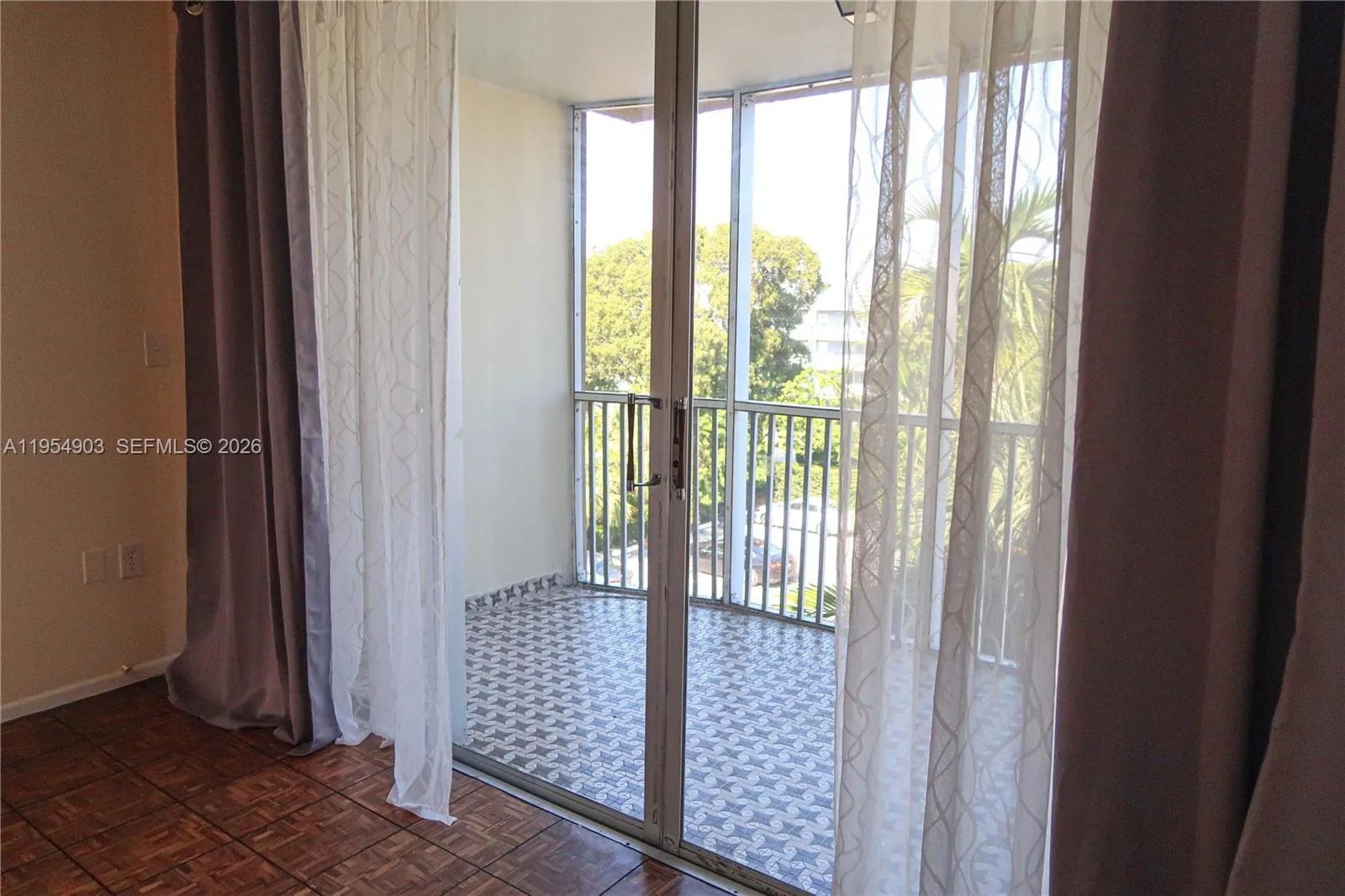 1690 Ne 191st St 416-1, Miami, Florida 33179, Miami, Florida 33179, 1 Bedroom Bedrooms, ,1 BathroomBathrooms,Residential Lease,For Rent,1690 Ne 191st St 416-1, Miami, Florida 33179,A11954903