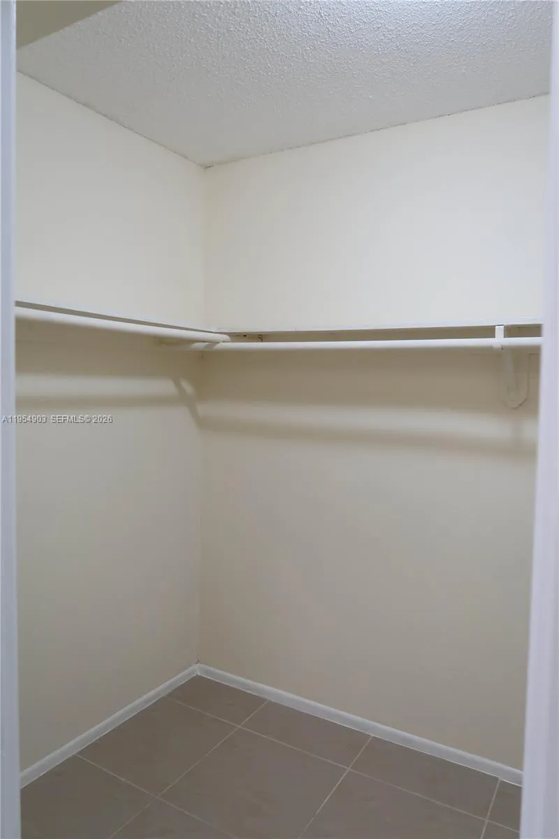 1690 Ne 191st St 416-1, Miami, Florida 33179, Miami, Florida 33179, 1 Bedroom Bedrooms, ,1 BathroomBathrooms,Residential Lease,For Rent,1690 Ne 191st St 416-1, Miami, Florida 33179,A11954903