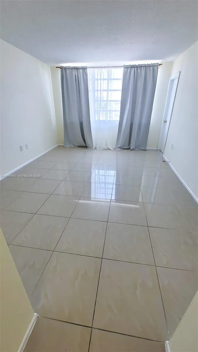 1690 Ne 191st St 416-1, Miami, Florida 33179, Miami, Florida 33179, 1 Bedroom Bedrooms, ,1 BathroomBathrooms,Residential Lease,For Rent,1690 Ne 191st St 416-1, Miami, Florida 33179,A11954903