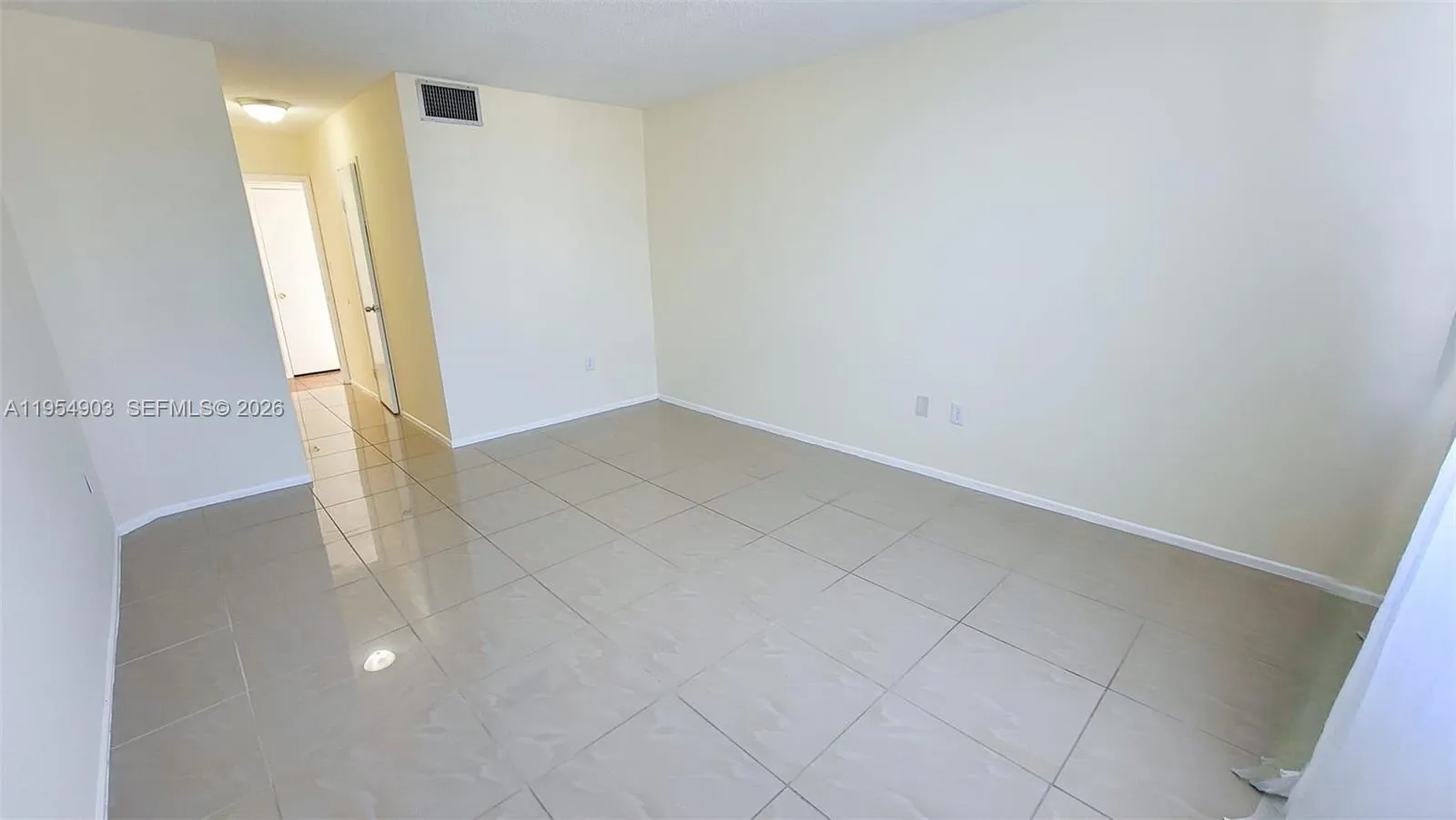 1690 Ne 191st St 416-1, Miami, Florida 33179, Miami, Florida 33179, 1 Bedroom Bedrooms, ,1 BathroomBathrooms,Residential Lease,For Rent,1690 Ne 191st St 416-1, Miami, Florida 33179,A11954903