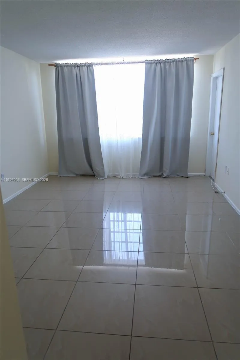 1690 Ne 191st St 416-1, Miami, Florida 33179, Miami, Florida 33179, 1 Bedroom Bedrooms, ,1 BathroomBathrooms,Residential Lease,For Rent,1690 Ne 191st St 416-1, Miami, Florida 33179,A11954903