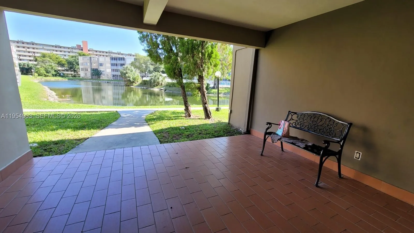 1690 Ne 191st St 416-1, Miami, Florida 33179, Miami, Florida 33179, 1 Bedroom Bedrooms, ,1 BathroomBathrooms,Residential Lease,For Rent,1690 Ne 191st St 416-1, Miami, Florida 33179,A11954903