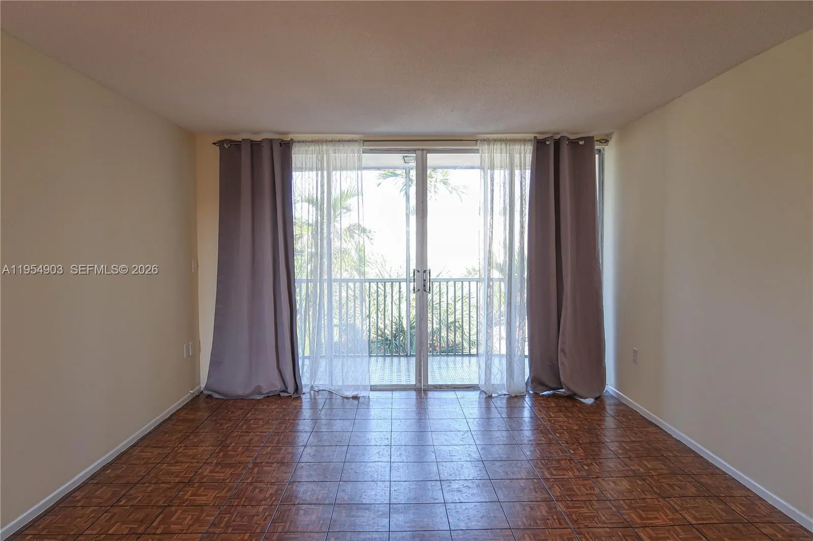 1690 Ne 191st St 416-1, Miami, Florida 33179, Miami, Florida 33179, 1 Bedroom Bedrooms, ,1 BathroomBathrooms,Residential Lease,For Rent,1690 Ne 191st St 416-1, Miami, Florida 33179,A11954903