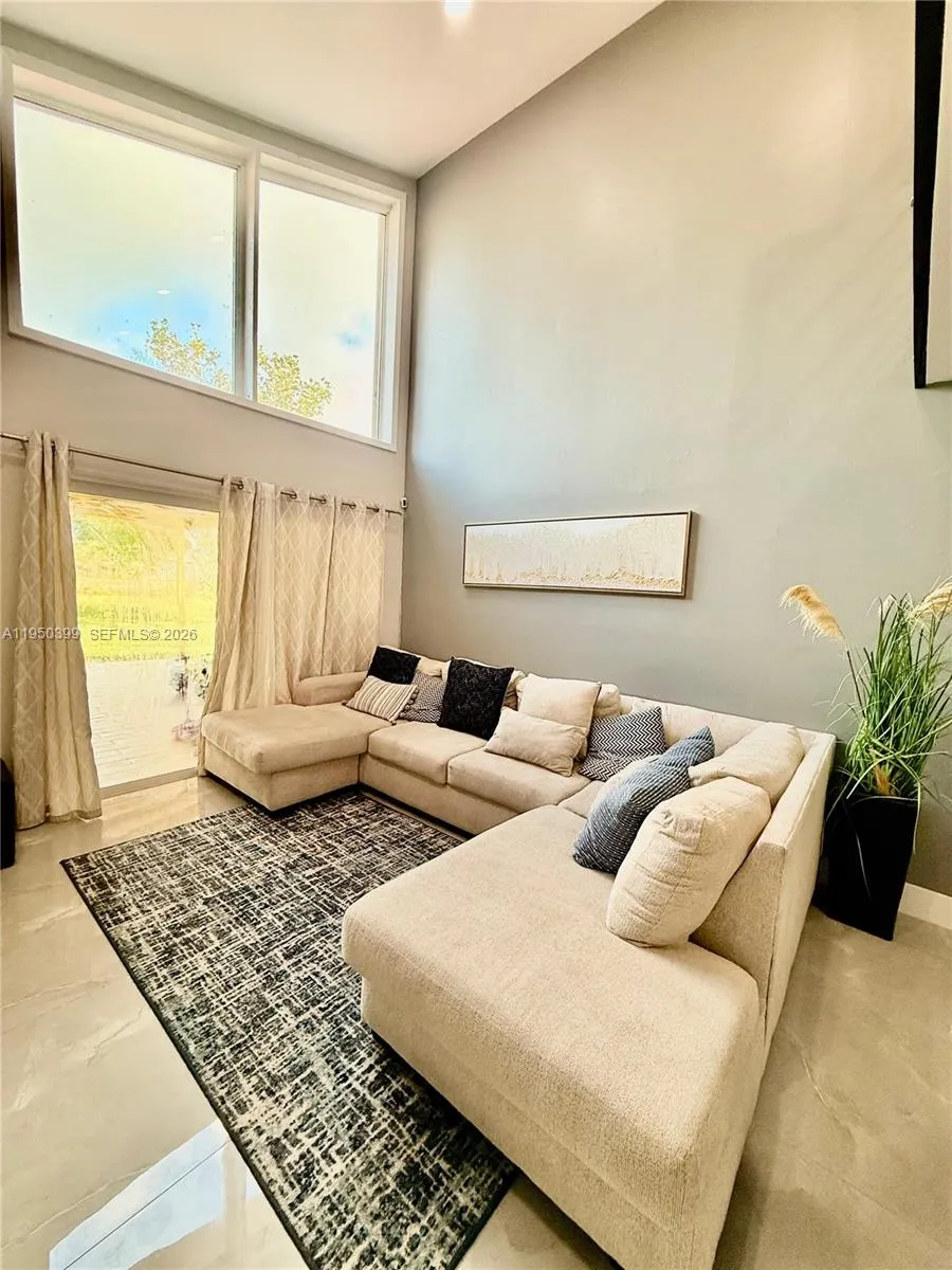 10625 Nw 30th Pl 1, Sunrise, Florida 33322, Sunrise, Florida 33322, 3 Bedrooms Bedrooms, ,2 BathroomsBathrooms,Residential,For Sale,10625 Nw 30th Pl 1, Sunrise, Florida 33322,A11950399