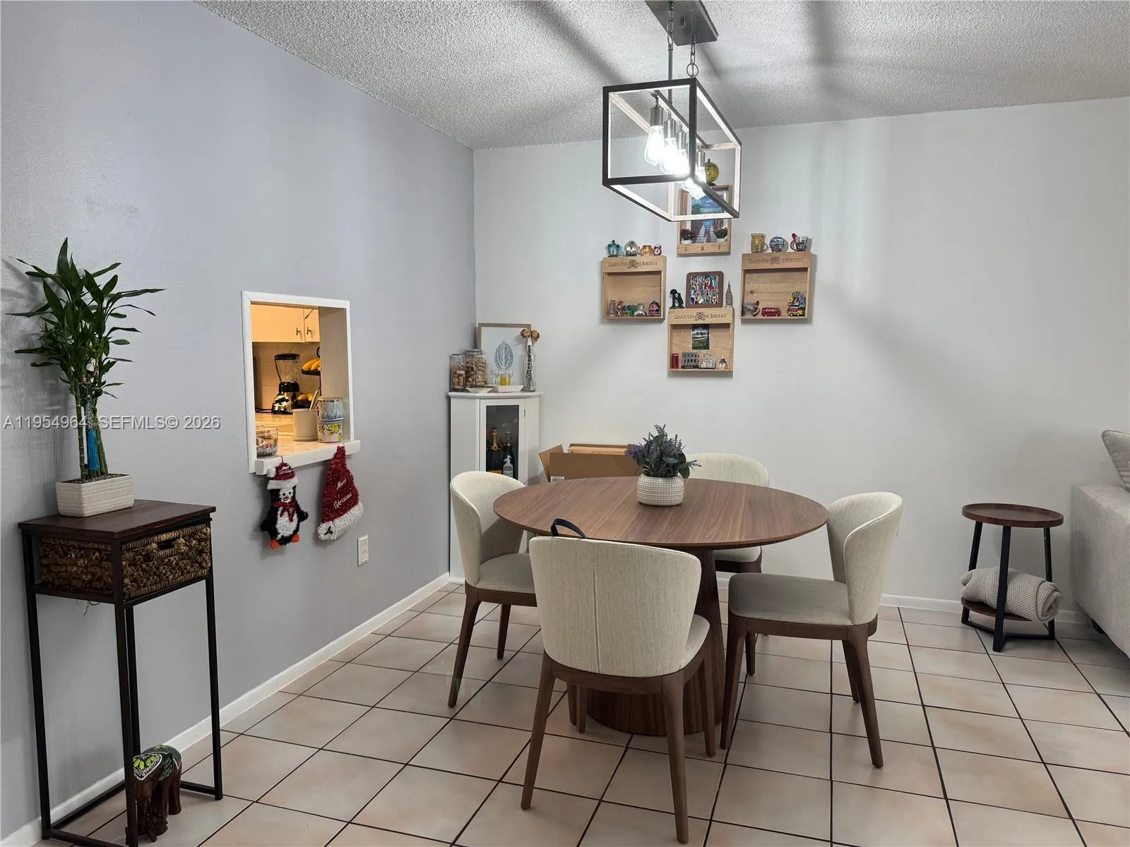 Miami, Florida 33143, 1 Bedroom Bedrooms, ,1 BathroomBathrooms,Residential,For Sale,A11954964