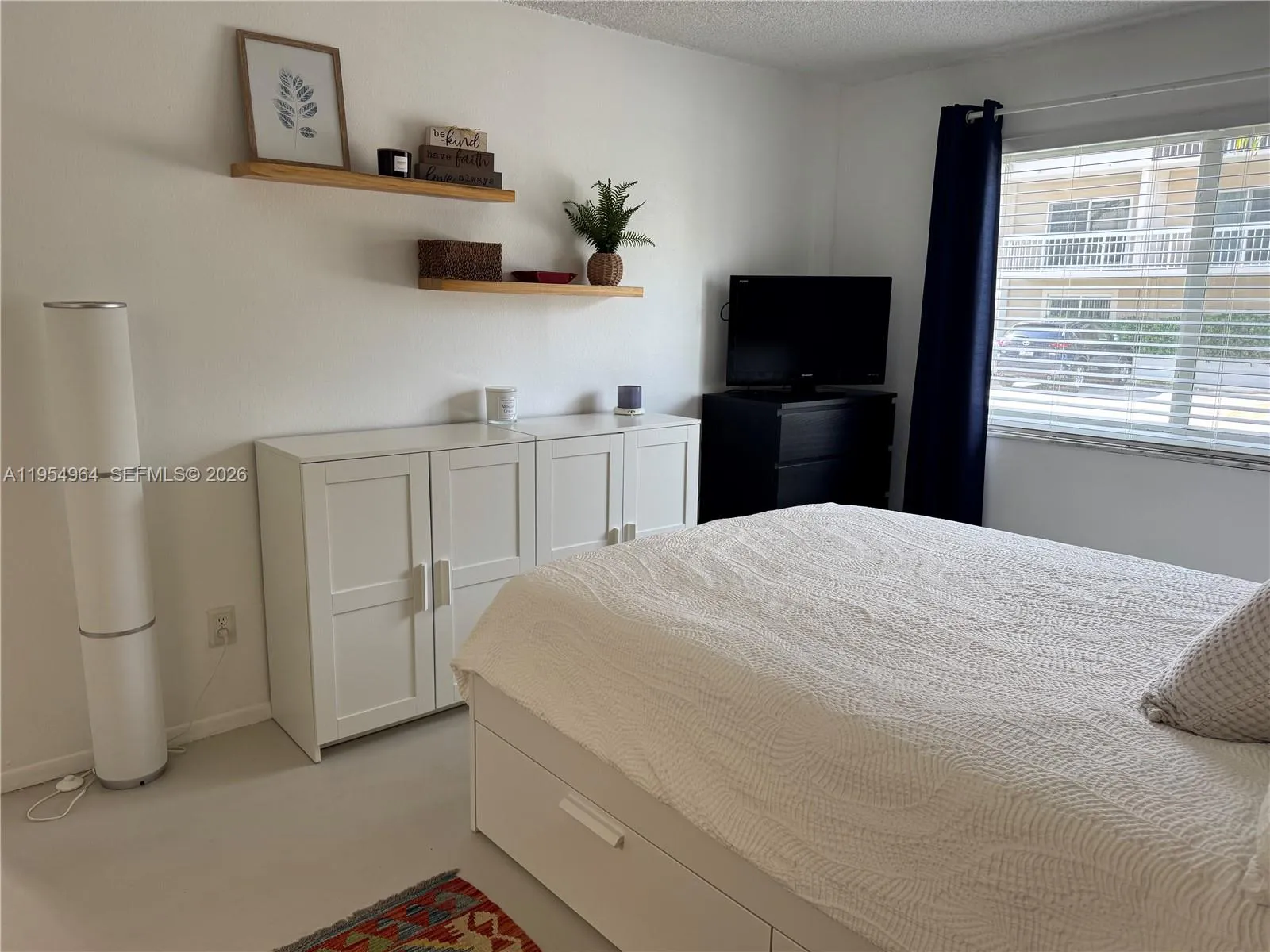 Miami, Florida 33143, 1 Bedroom Bedrooms, ,1 BathroomBathrooms,Residential,For Sale,A11954964
