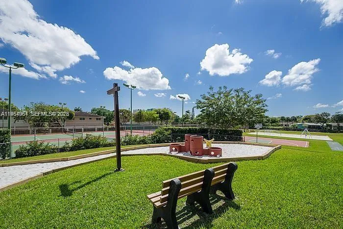 Miami, Florida 33143, 1 Bedroom Bedrooms, ,1 BathroomBathrooms,Residential,For Sale,A11954964