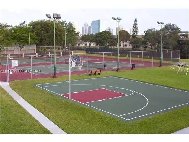 Miami, Florida 33143, 1 Bedroom Bedrooms, ,1 BathroomBathrooms,Residential,For Sale,A11954964