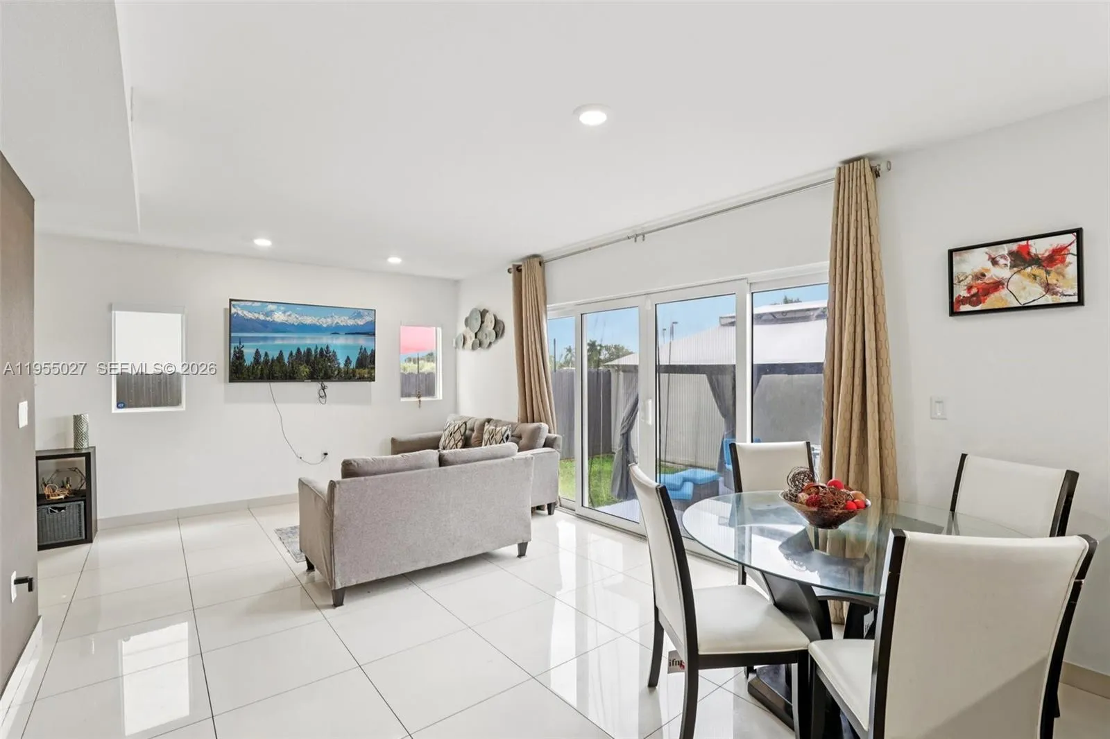 1191 Nw 1st St, Florida City, Florida 33034, Florida City, Florida 33034, 5 Bedrooms Bedrooms, ,4 BathroomsBathrooms,Residential,For Sale,1191 Nw 1st St, Florida City, Florida 33034,A11955027