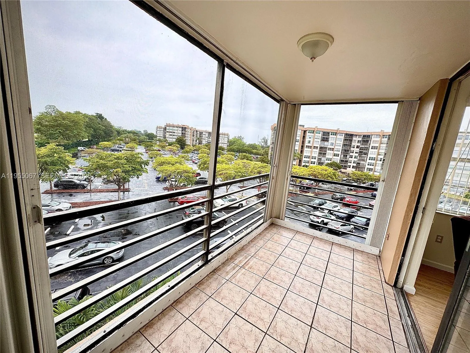 1100 Saint Charles Pl 411, Pembroke Pines, Florida, Pembroke Pines, Florida 33026, 2 Bedrooms Bedrooms, ,2 BathroomsBathrooms,Residential,For Sale,1100 Saint Charles Pl 411, Pembroke Pines, Florida,A11955067