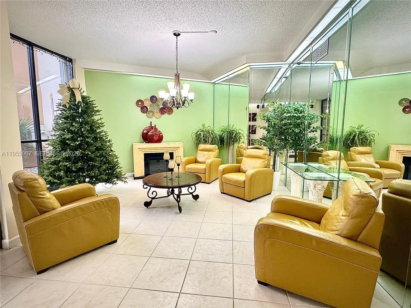 1100 Saint Charles Pl 411, Pembroke Pines, Florida, Pembroke Pines, Florida 33026, 2 Bedrooms Bedrooms, ,2 BathroomsBathrooms,Residential,For Sale,1100 Saint Charles Pl 411, Pembroke Pines, Florida,A11955067