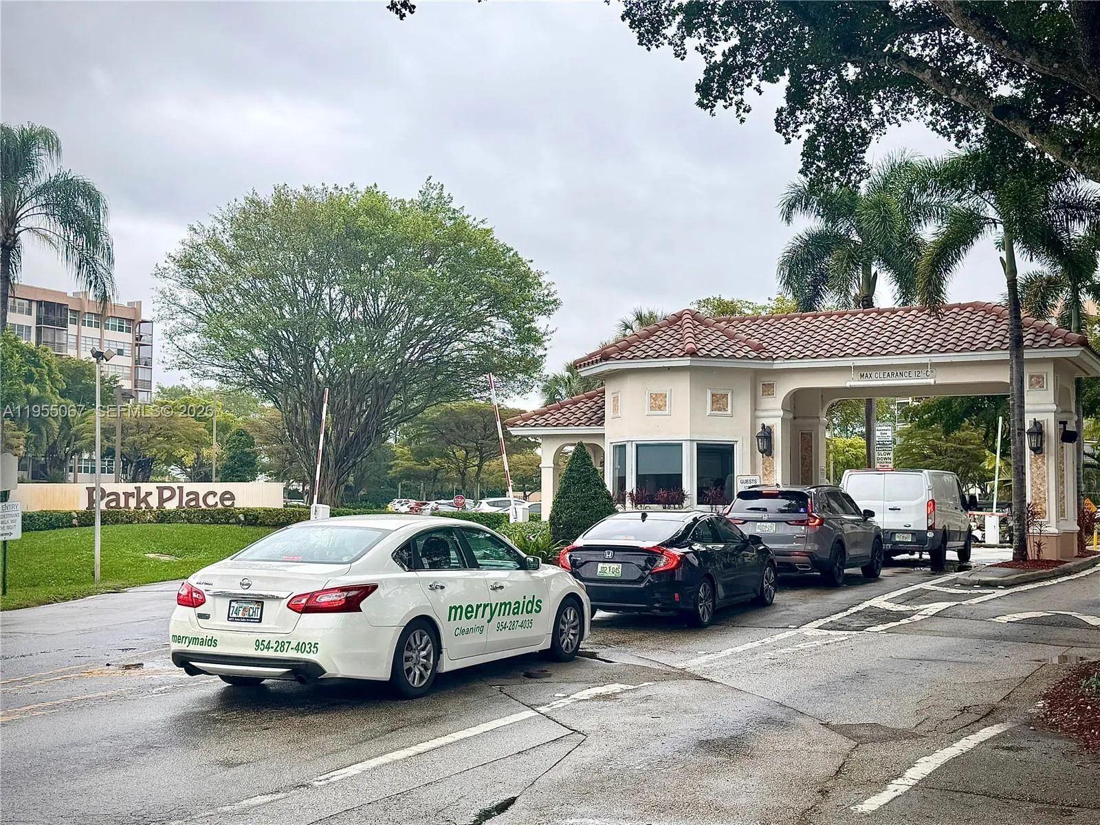 1100 Saint Charles Pl 411, Pembroke Pines, Florida, Pembroke Pines, Florida 33026, 2 Bedrooms Bedrooms, ,2 BathroomsBathrooms,Residential,For Sale,1100 Saint Charles Pl 411, Pembroke Pines, Florida,A11955067